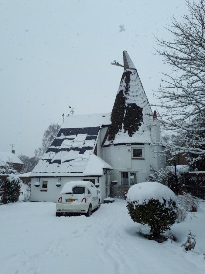 The Oast House Bed and Breakfast Royal Tunbridge Wells Esterno foto